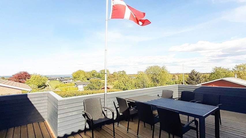 Ferienhaus für 10 Personen, mit Whirlpool und Terrasse sowie Sauna in Eskov Strandpark