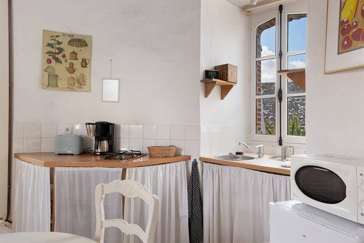 Ferienhaus „Tour-moulin“ mit privater Terrasse, Garten und Wlan in Bouchemaine, Angers und Umgebung