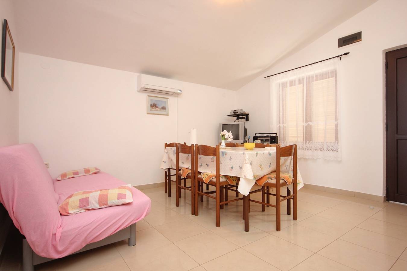 Appartamento vacanze a Pasman a partire da 90€ a notte