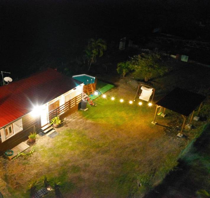 Chalet para 9 personas, con piscina además de jacuzzi y jardín - 1