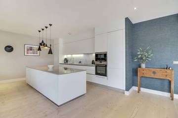 Holiday Apartment for 4 People in London, South East England, Photo 3