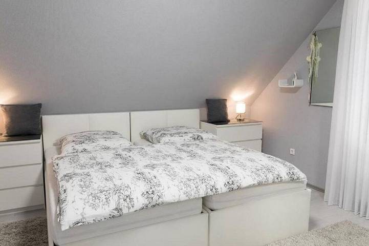 Ferienwohnung für 2 Personen, mit Balkon in Detmold - 2