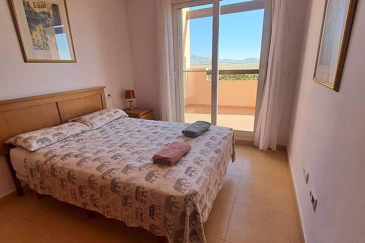 Appartement entier, Terrasse ensoleillée - Appartement 5 chambres - Immense terrasse et vue sur la montagne avec sécurité 24h / 24 in Alhama de Murcia, Murcia l'intérieur des terres