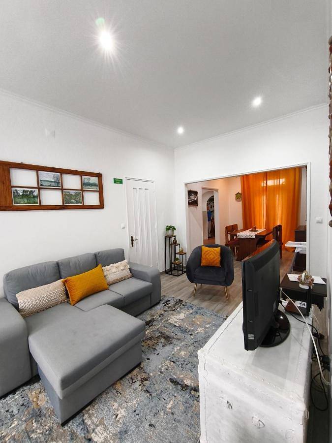Apartamento inteiro, Two-Bedroom Apartment in São Miguel Island, Furnas