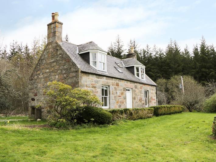 Cottage for 4 people, with Garden in Moray