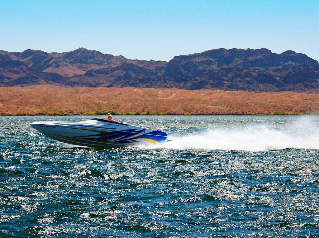 Ganze Wohnung, * Grösserer Leiserer Umbau Von Wasser / Golf / Brdg-Vu Über 1 $ 25-Lebensmittel-Restaurant-Coupon in Lake Havasu City, Mohave County