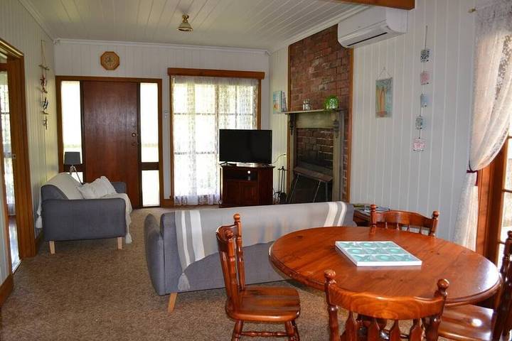 Holiday home for 7 people, with garden in Venus Bay