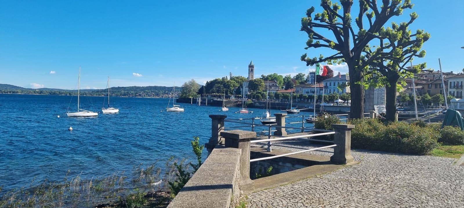 Gästehaus Il Grifo - Zimmer im Zentrum von Lesa in Lesa, Lago Maggiore (Piemont)