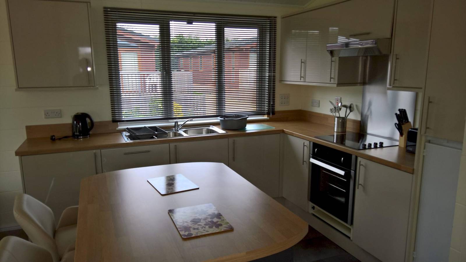 Entire studio, Three Bedroom Lodge 3 in North Runcton, Norfolk