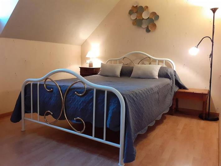 Location de vacances pour 4 personnes, avec vue et jardin à Chassey-le-Camp - 4