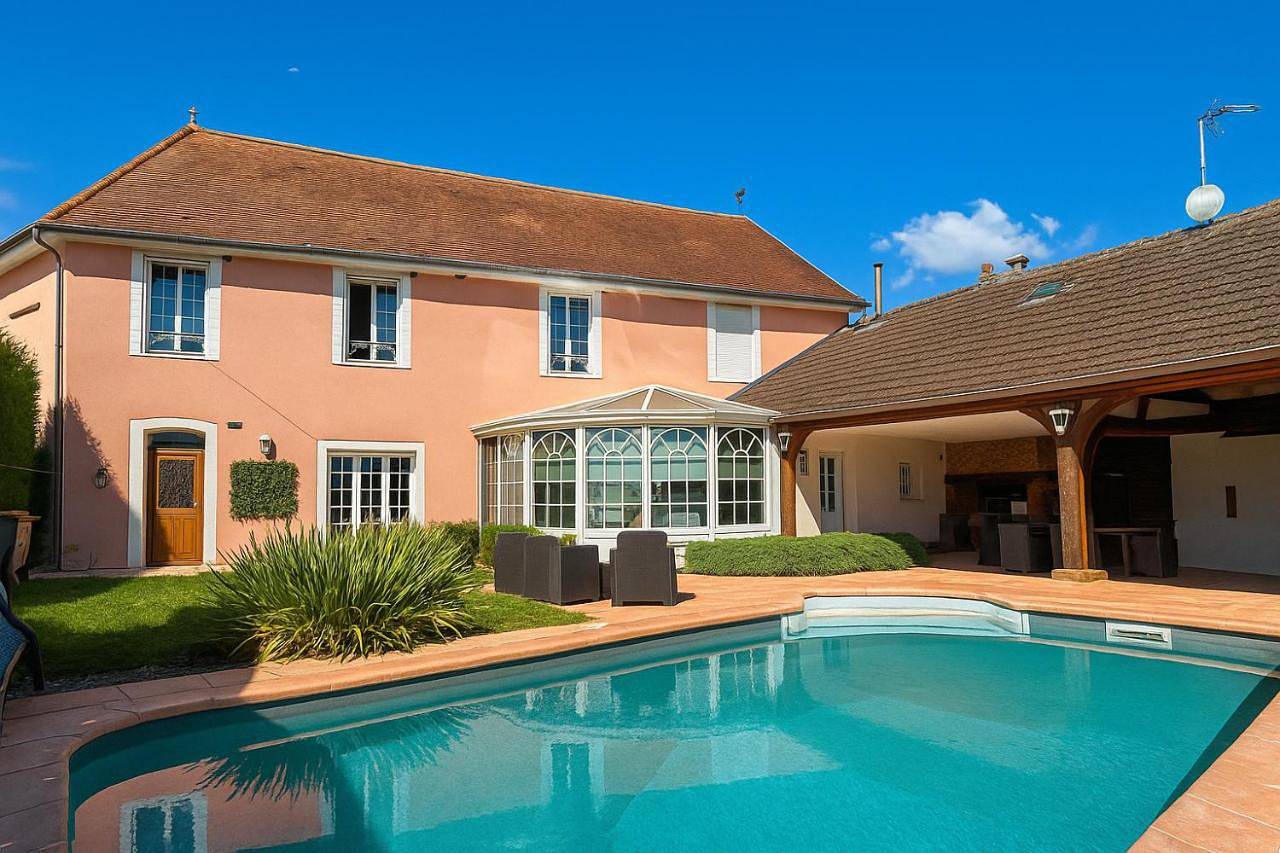 Champagne Therapy Demeure de charme avec piscine et Spa - 7 chambres in Saint-Martin-d'Ablois, Marne