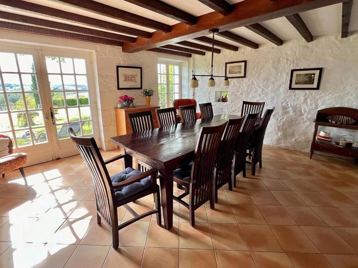 Location de vacances pour 10 personnes, avec Terrasse ainsi que Jardin et Piscine à Lusignac - 4