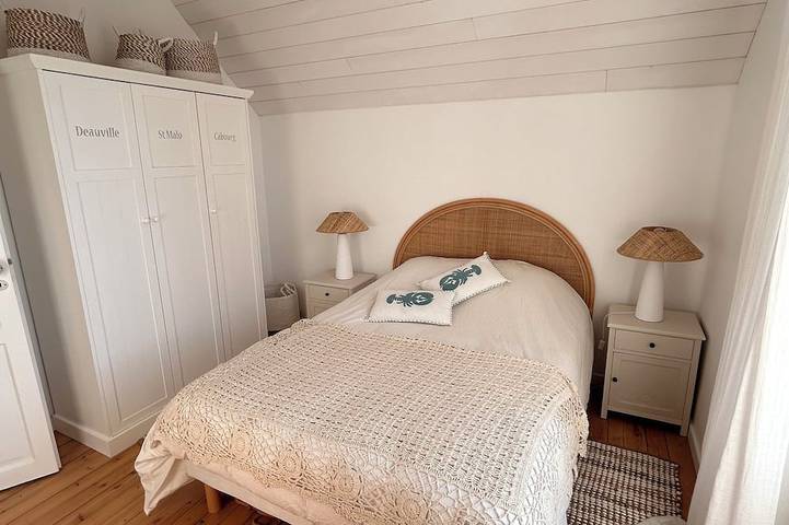 Jolie maison des année 30 entièrement rénovée à 50 m de la mer! in Treffiagat, Région de Quimper