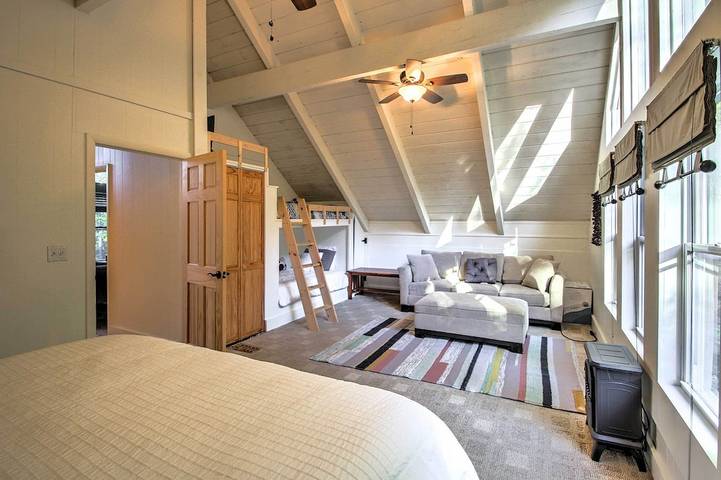 Vacation house for 8 people, with terrace and yard, with pets in Lake Winnipesaukee