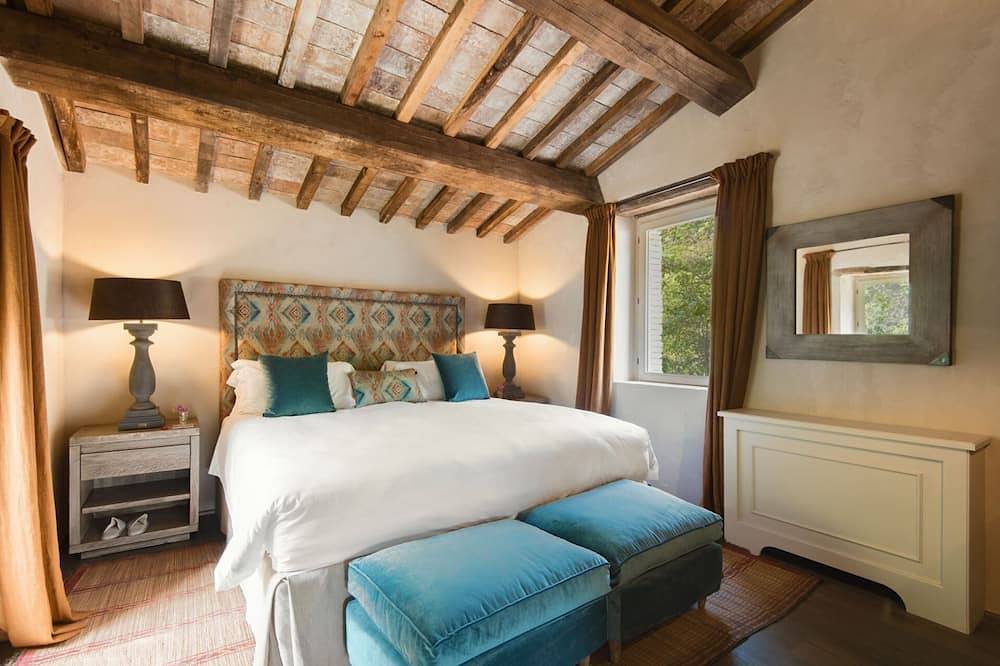 Luxury villa in splendid secluded location with private spa and pool. in Perugia, Perugia Province