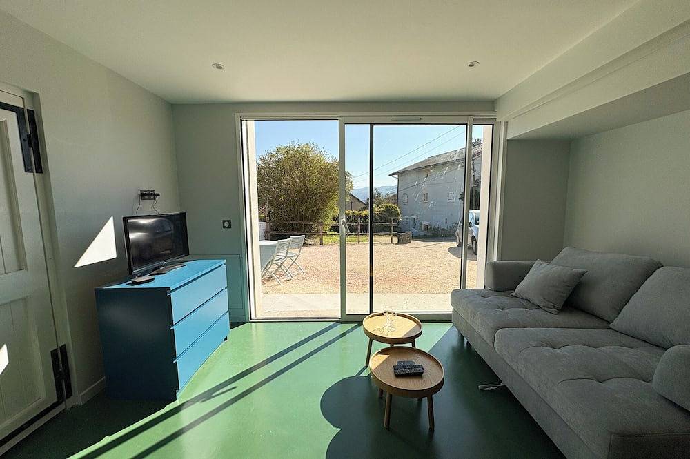 Duplex moderne spacieux et lumineux, à la campagne, au calme et dans la nature in Chirens, Isère