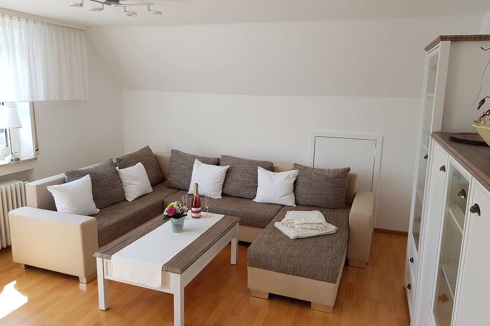 Ganze Wohnung, Exklusive 3 Zimmer Nichtraucherwohnung (100qm)  mit Badestrand in Strandbad Nonnenhorn, Nonnenhorn
