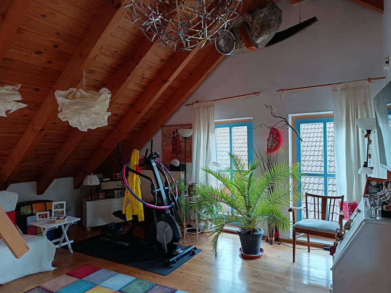 Apartment „Blütenlicht“ mit Bergblick, Gemeinschaftsterrasse und Wlan in Hameln, Weserbergland