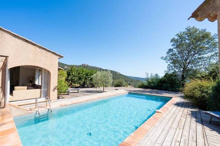 Maison de vacances pour 4 personnes, avec terrasse et jardin à Le Plan-de-la-Tour