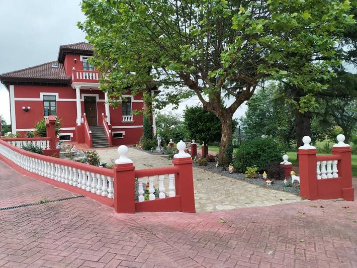 Villa pour 14 personnes, avec balcon ainsi que vue et piscine - 1