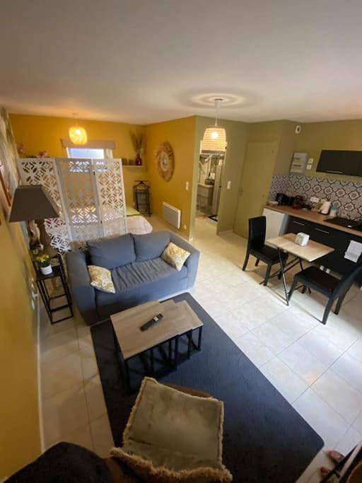Appartement entier, Studio paisible in Ruffec, Charente
