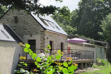 Gîte pour 4 personnes, avec jardin et terrasse, animaux acceptés à Goulien
