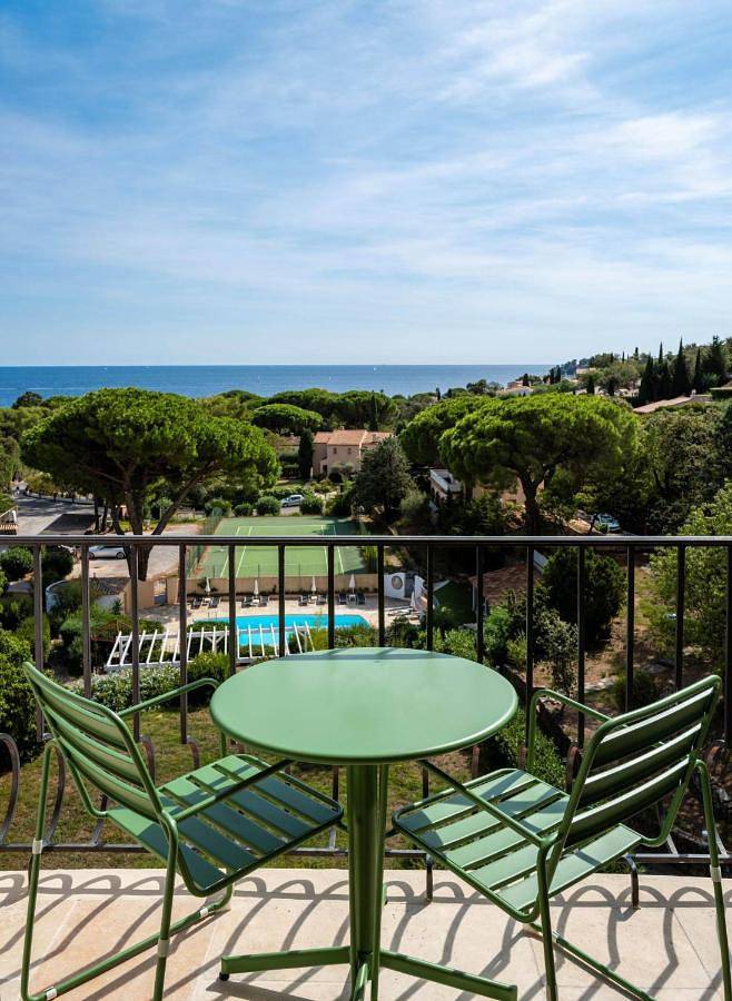 Hôtel pour 2 personnes, avec jardin ainsi que piscine et vue
