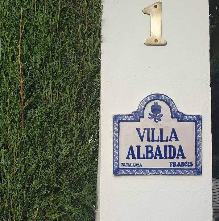 Location de vacances pour 8 personnes, avec vue ainsi que jardin et piscine, animaux acceptés à La Zubia - 3