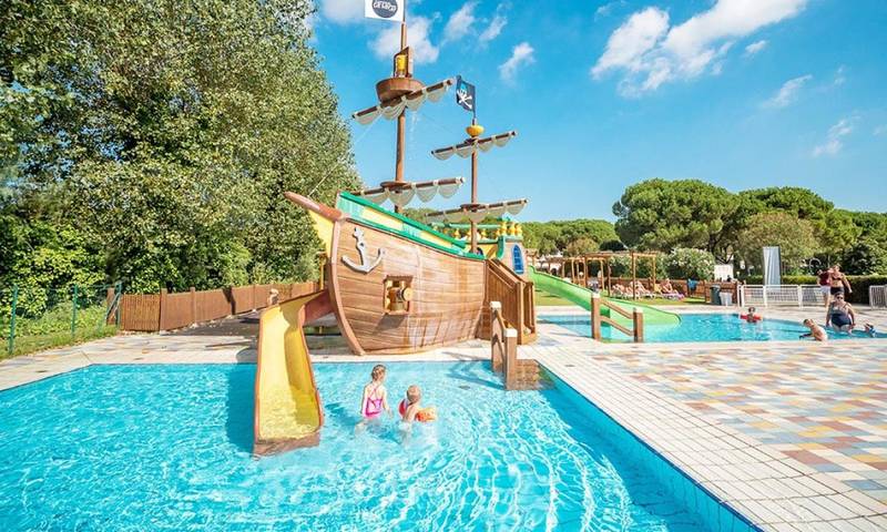 Camping für 6 Personen, mit Garten und Pool sowie Kinderpool in Punta Sabbioni - 3