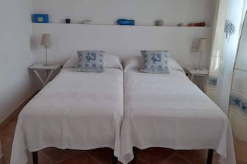Apartamento entero, A room with a view - Biaitu, lovely and comfy flat with many amenities (P3398) in Cabras, Stagno di Càbras