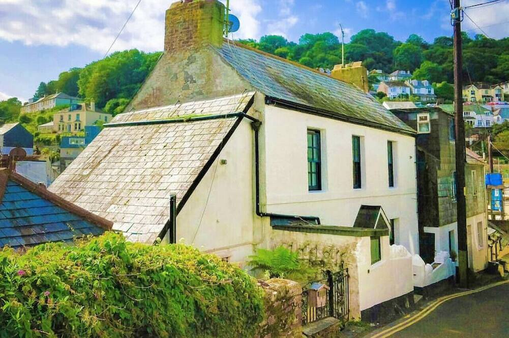 Log Cabin for 7 People in Looe, Cornwall