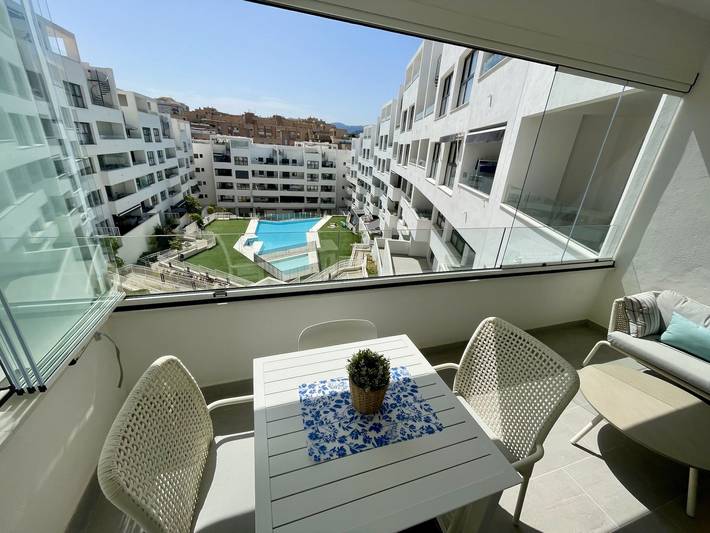 Ferieleilighet for 4 personer, med hage og balkong i tillegg til badebasseng i Estepona