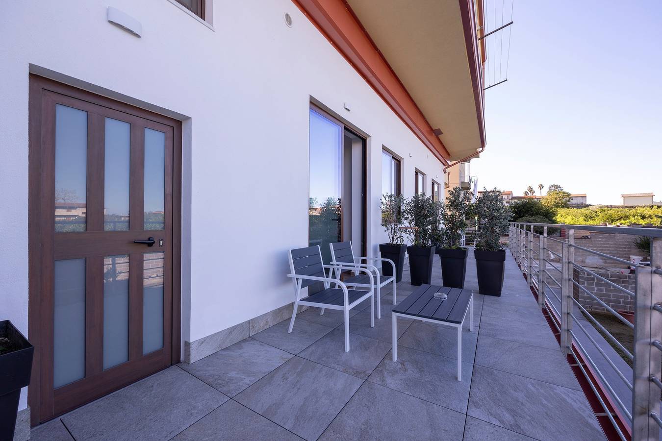 Monolocale intero, Appartamento 'Appartamenti La Brisa - Scirocco' con vista sulle montagne, Wi-Fi e aria condizionata in Capo d'Orlando, Provincia di Messina