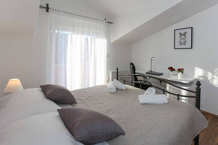 Ferienhaus für 9 Personen, mit Garten in Split-Dalmatien - 3