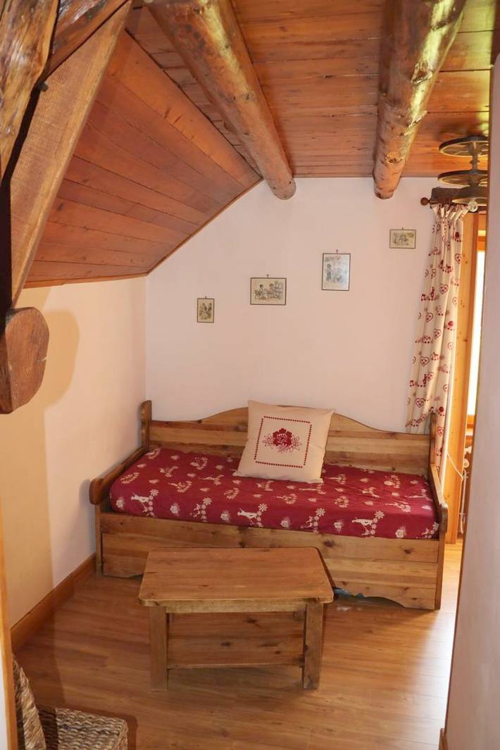 Hôtel pour 3 personnes, avec vue ainsi que terrasse et jardin à Villar-d'Arêne - 3