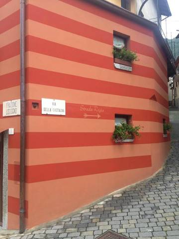 Gîte pour 2 personnes, avec vue et jardin dans Nesso