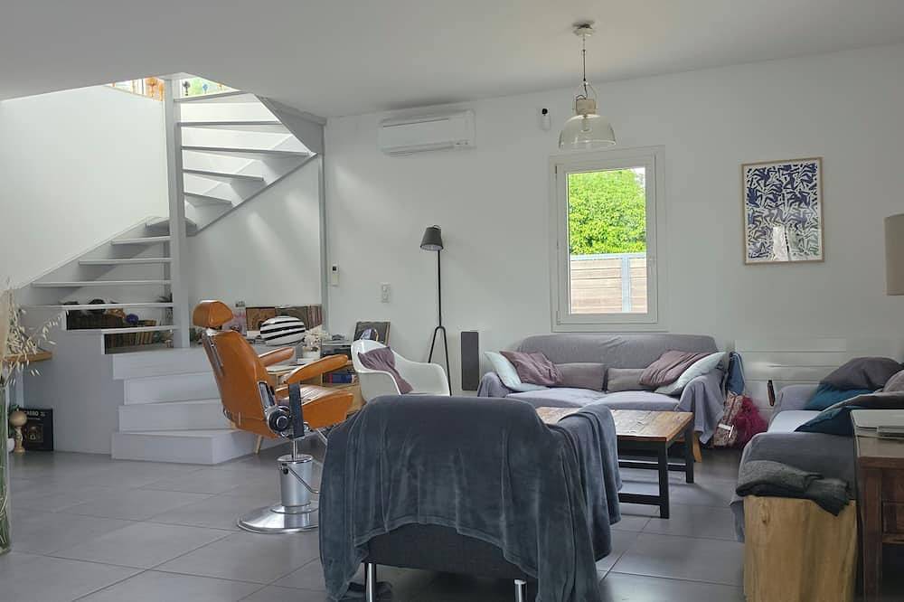 \"Skyline\" Family house in Provence, quiet, comfortable 8 persons in Gréasque, Mittelmeerküste (Frankreich)