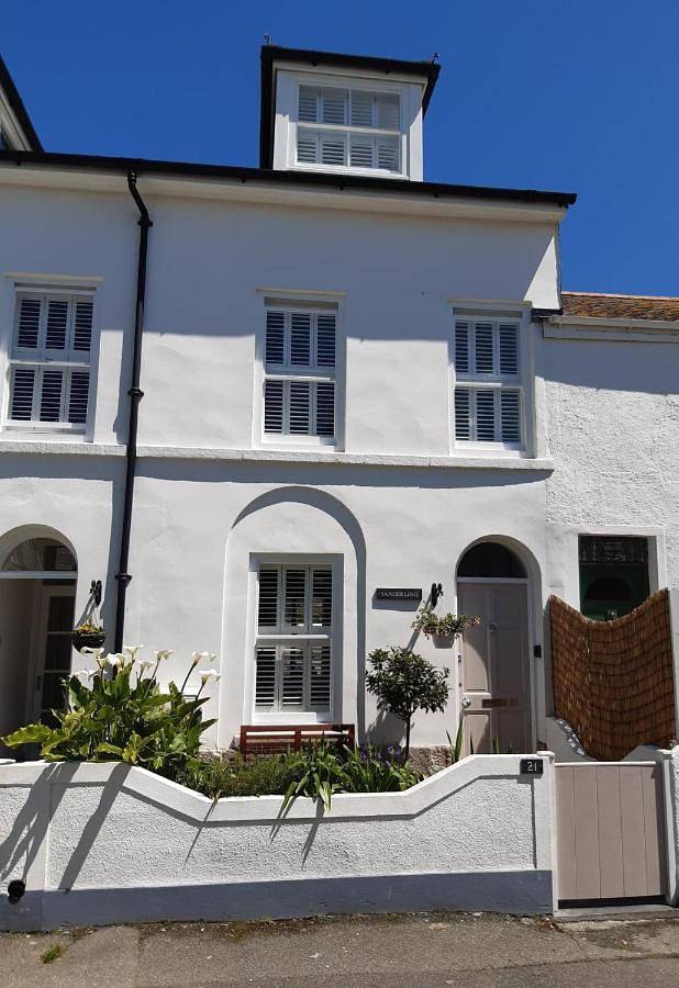 Two-Bedroom Townhouse in Penzance, Cornwall