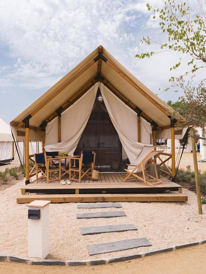 Cottage Couple Tent in Cadaques, Cap de Creus Natural Park