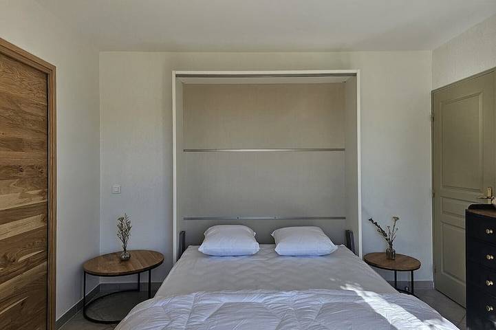 Location de vacances pour 6 personnes, avec piscine ainsi que balcon et jardin dans Golf et Tennis Club de Valescure - 3