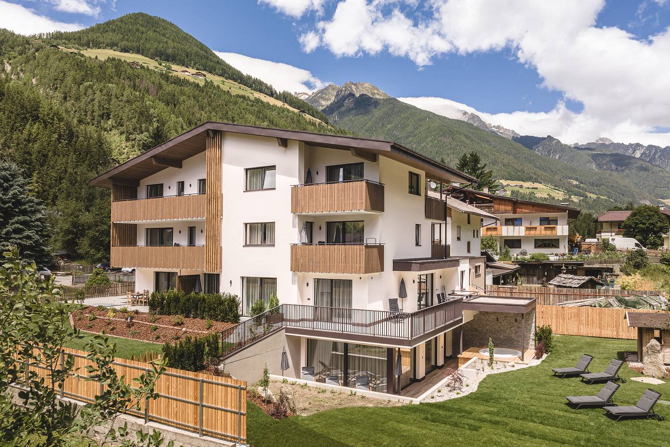 Ganze Wohnung, Ferienwohnung 'Silva Timeout' mit Bergblick, privater Terrasse und Wlan in St. Johann im Ahrntal, Ahrntal