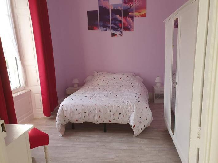 Location de vacances pour 12 personnes, avec jardin et vue ainsi que piscine et bassin pour enfant à Condat - 4