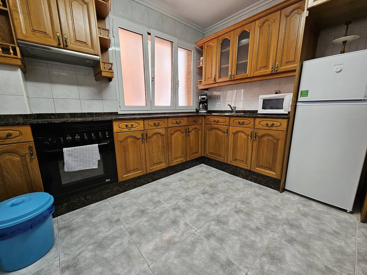 Appartement entier, 110A Amplio apartamento 3 dormitorios Gijón in Distrito Centro (Gijón), Gijón