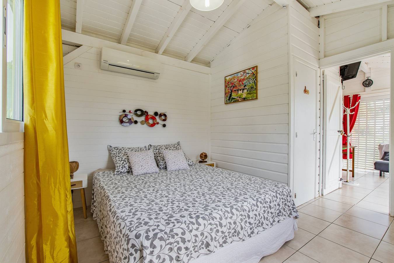 Encantador bungalow en Petit Bourg con piscina compartida in Petit-Bourg, Guadalupe