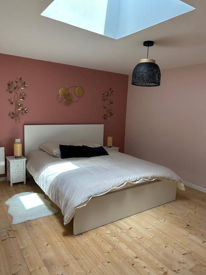 Gîte pour 4 personnes, avec vue et piscine à Lussac - 4