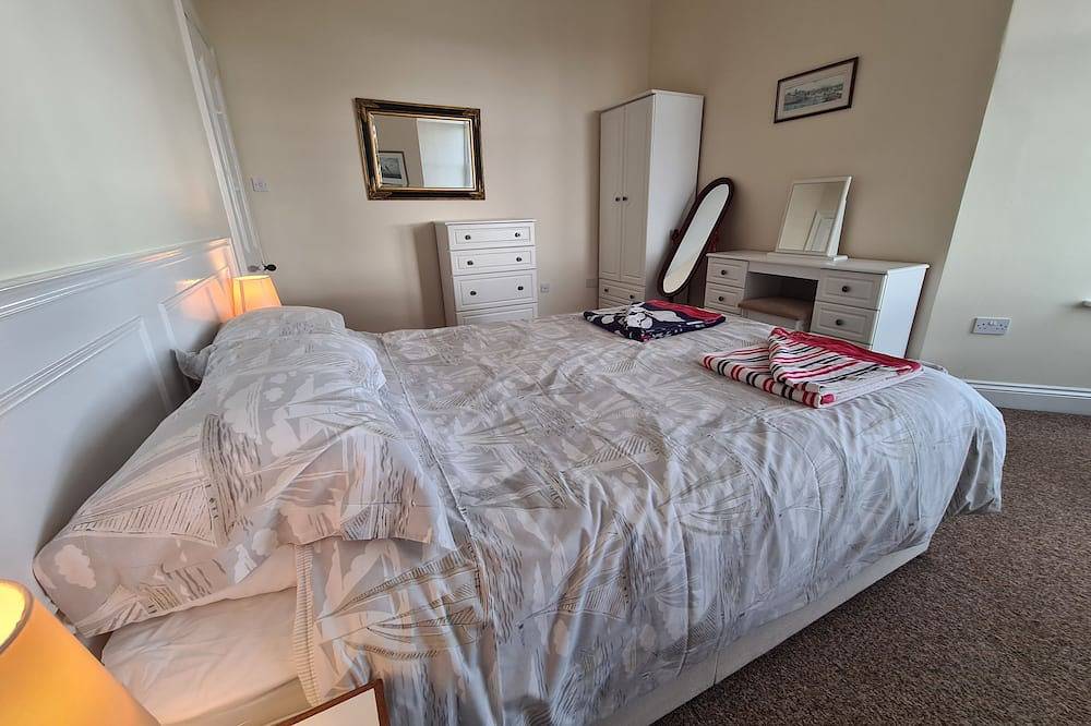 Lower Tresulian -  an apartment that sleeps 4 guests  in 2 bedrooms in St Mawes, Cornwall