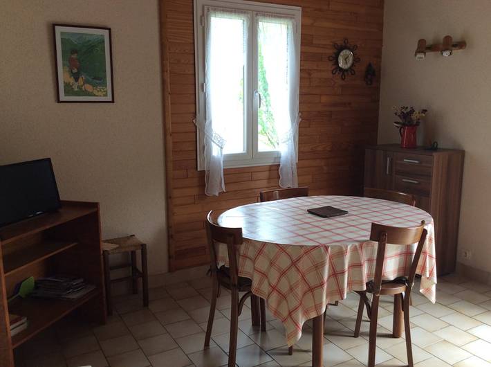 Gîte pour 4 personnes, avec jardin dans Vallée d'Ossau - 2