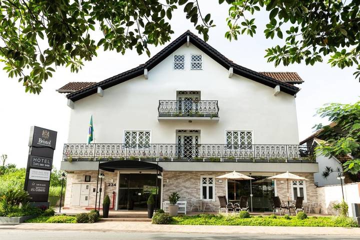 Pousadas para 4 pessoas, com vista, com animais de estimação em Joinville 