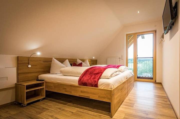 Ferienwohnung für 4 Personen, mit Whirlpool und Balkon sowie Garten in Nittenau - 4