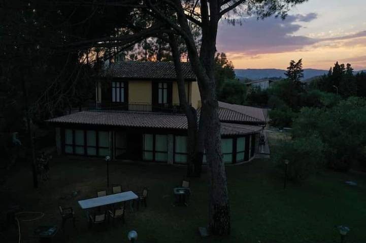 Villa pour 13 personnes, avec balcon et jardin - 1